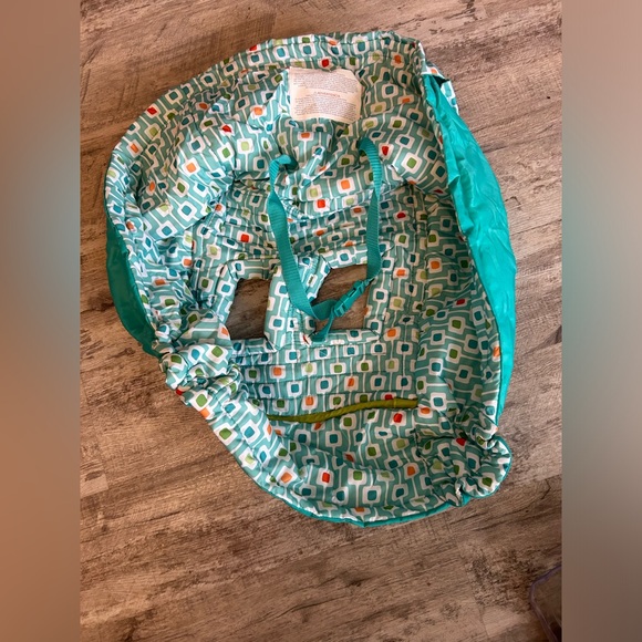 Boppy Shoppingg Cart Cover - Picture 3 of 5